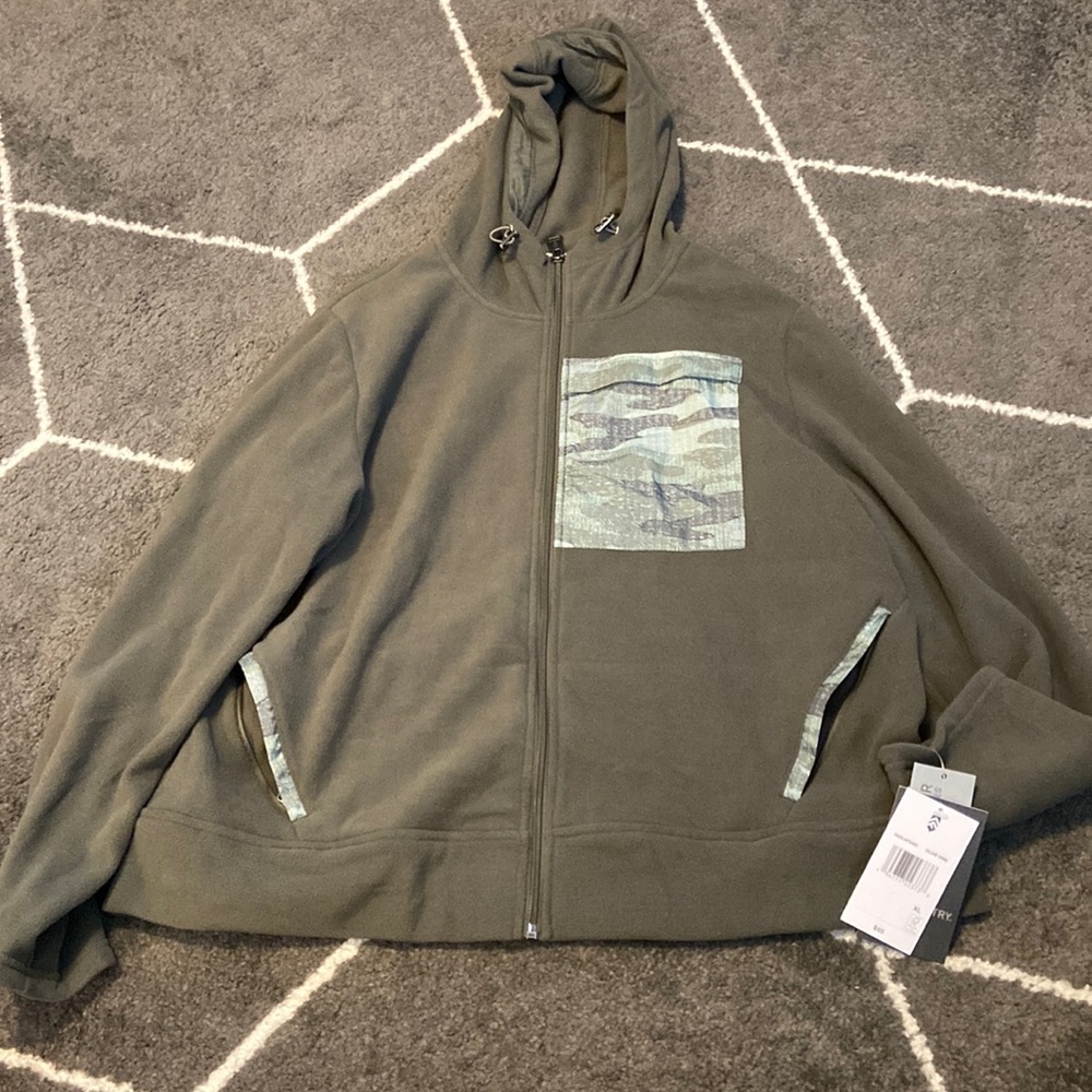 NWT Free Country Fleece Jacket with camo detail